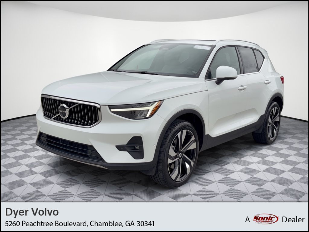 Used 2024 Volvo XC40 B5 Plus w/ Protection Package Premier AWD/4WD image 1