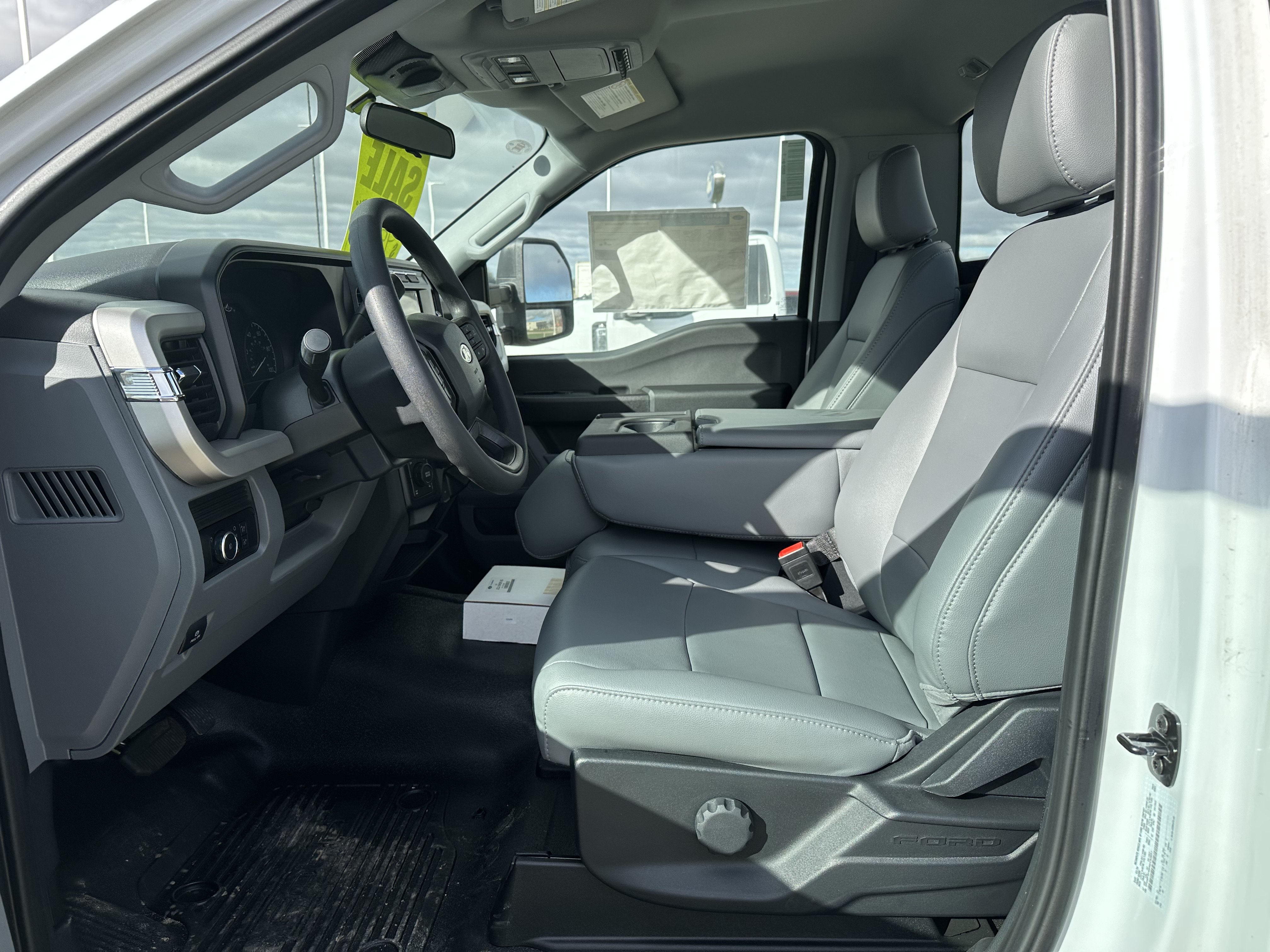New 2024 Ford F350 XL w/ XL Chrome Package AWD/4WD image 7