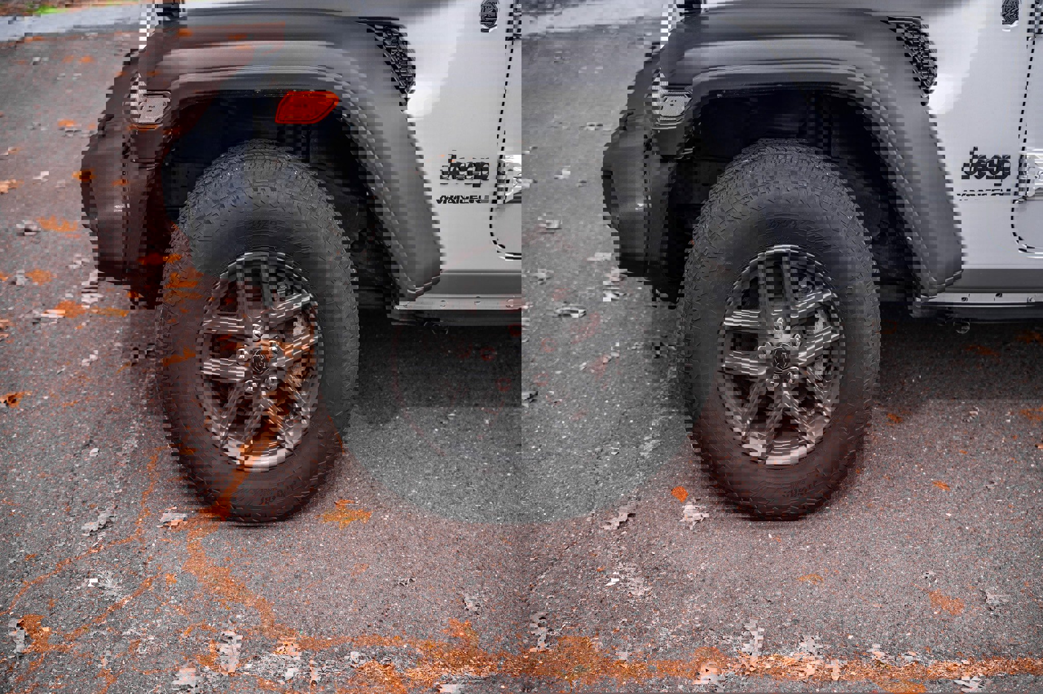 Used 2024 Jeep Wrangler Sport S image 12