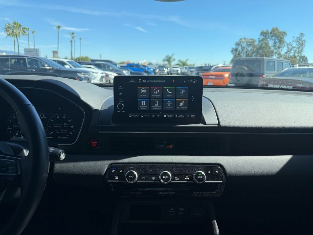 Used 2025 Honda Pilot Black Edition image 9