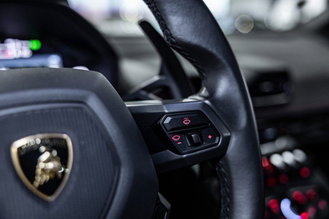 Used 2015 Lamborghini Huracan LP 610-4 image 18