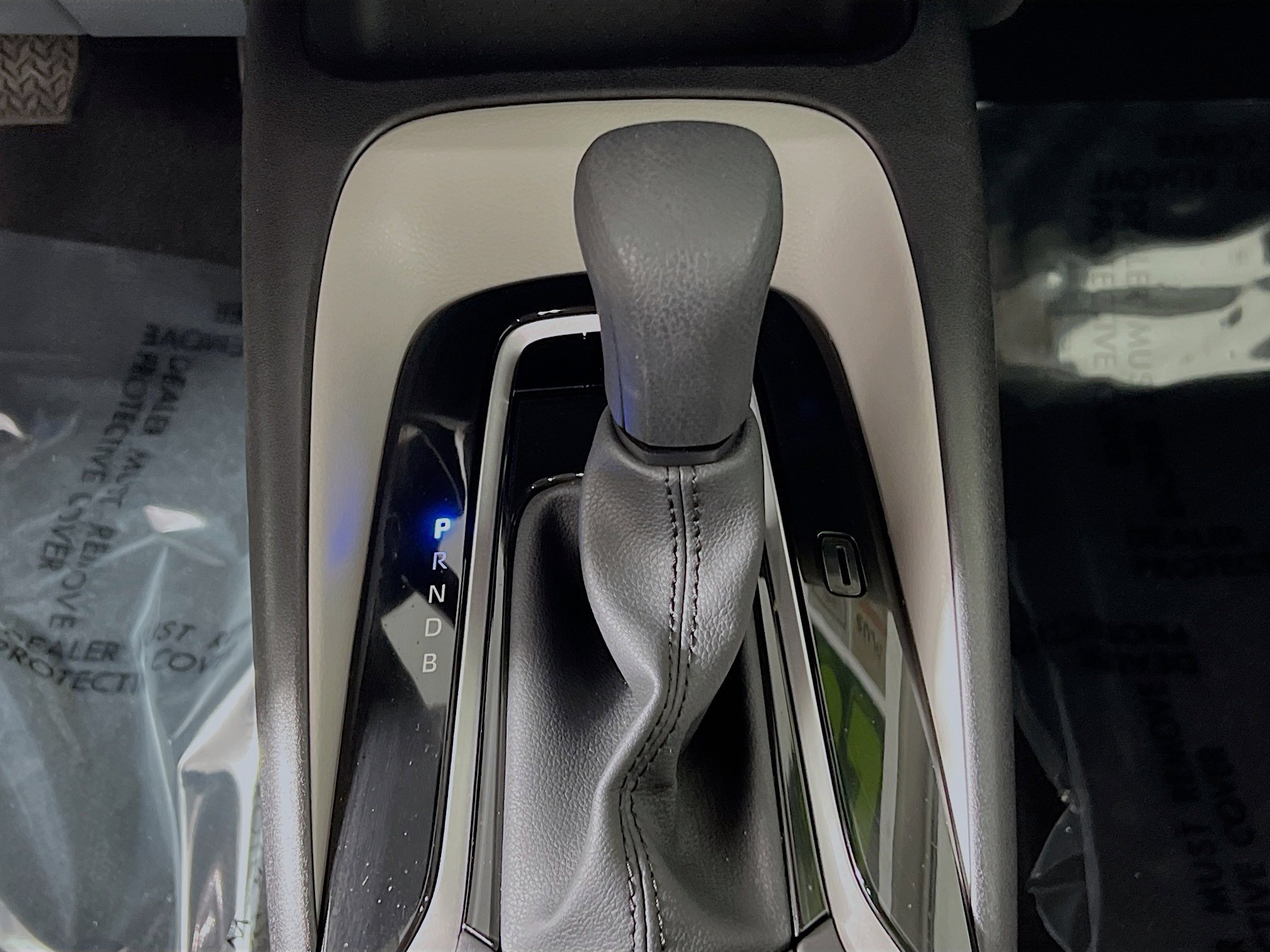 Used 2025 Toyota Corolla LE FWD image 23