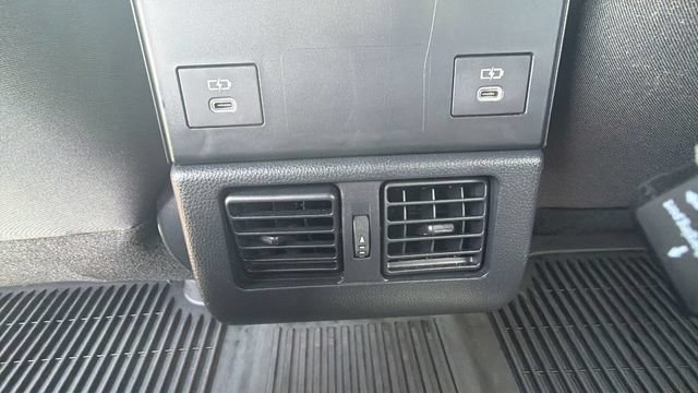 Used 2024 Subaru Solterra AWD/4WD image 31