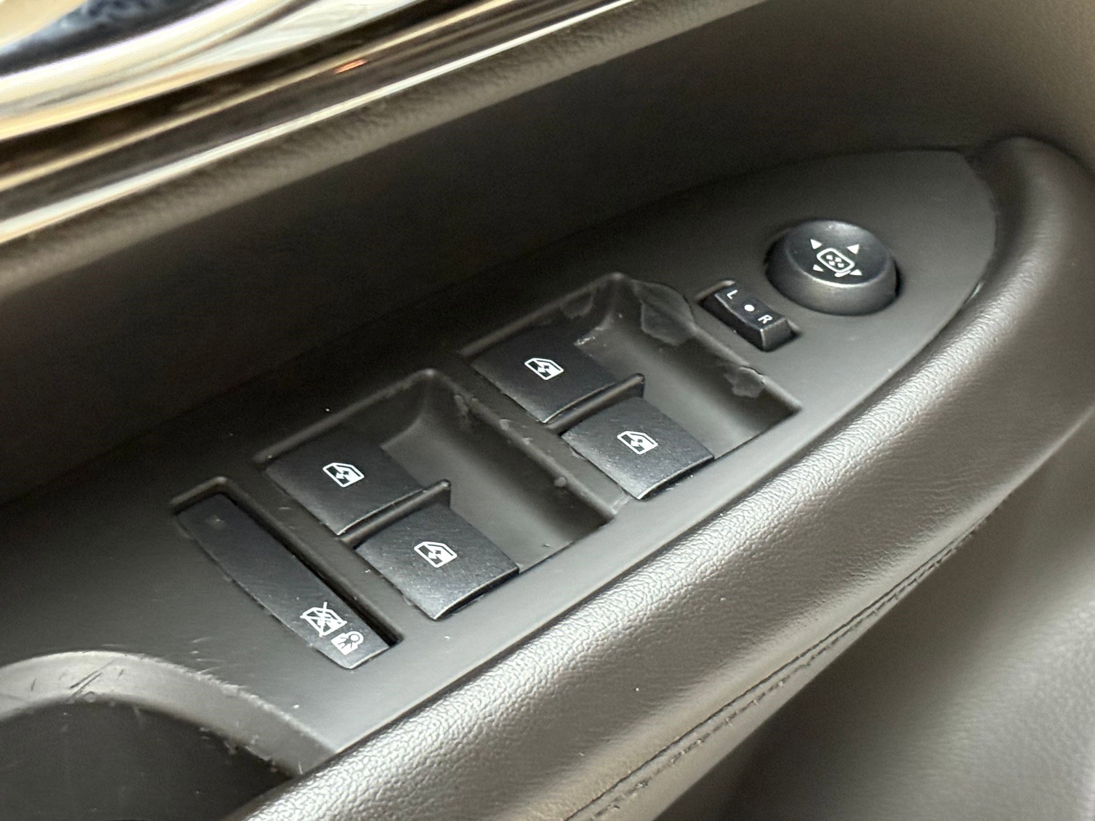 Used 2013 Cadillac ATS 4dr Sdn 2.5L RWD image 23