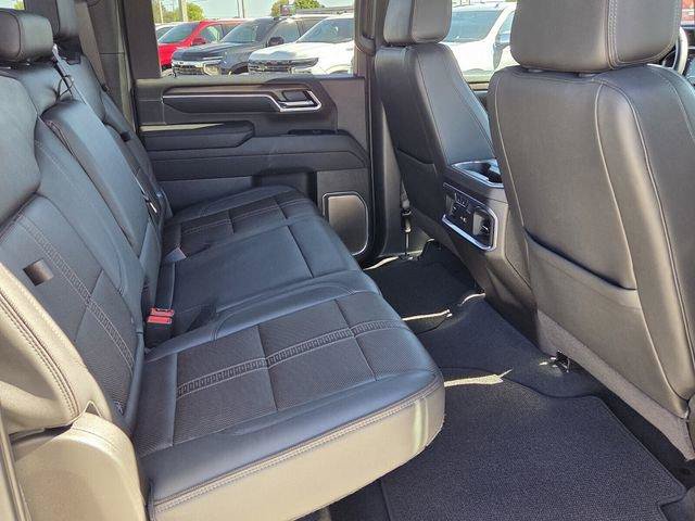 Used 2025 Chevrolet Silverado 2500 High Country w/ Technology Package AWD/4WD image 14
