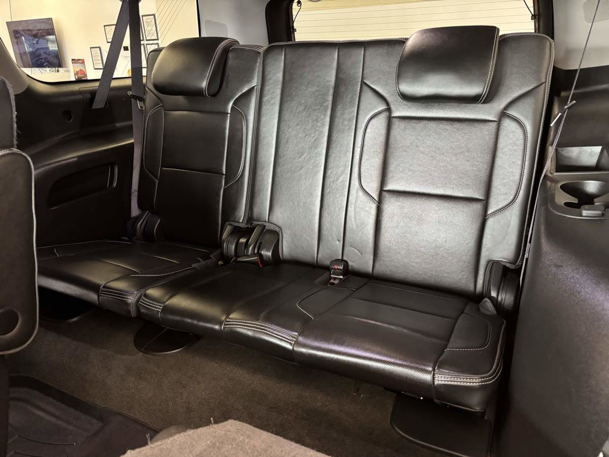 Used 2016 GMC Yukon XL Denali w/ Open Road Package RWD image 27