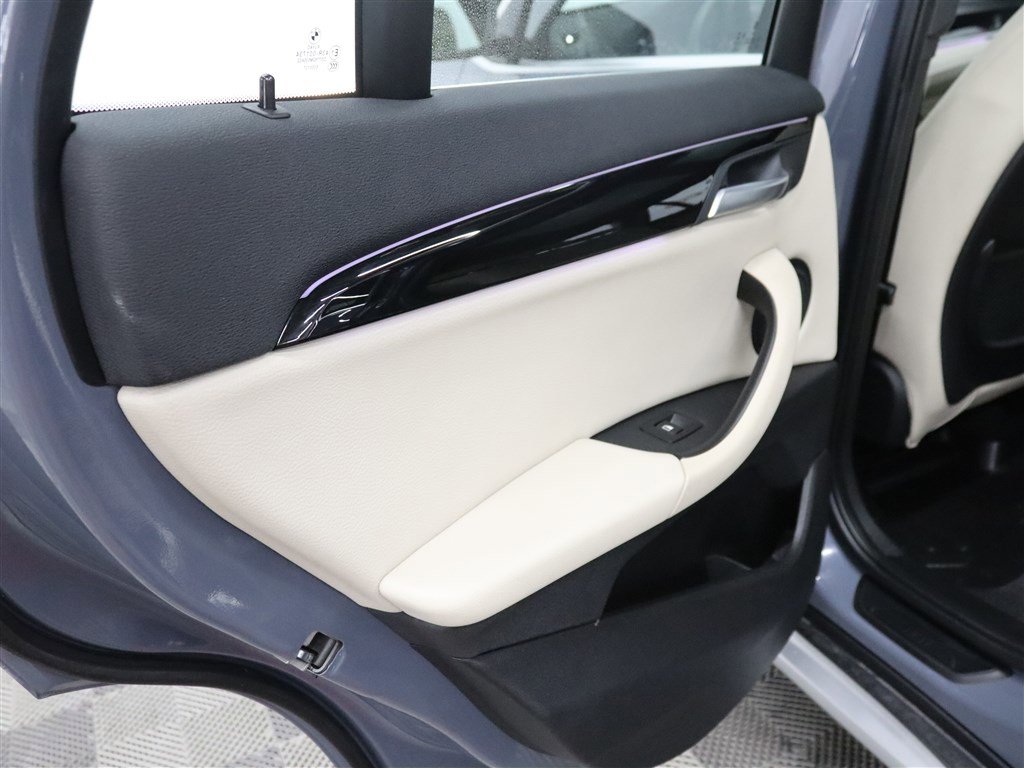 Used 2021 BMW X1 xDrive28i w/ Convenience Package AWD/4WD image 19