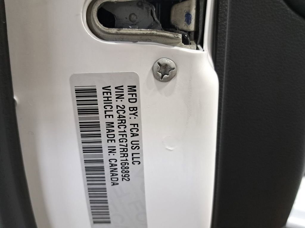 Certified 2024 Chrysler Pacifica Touring image 36