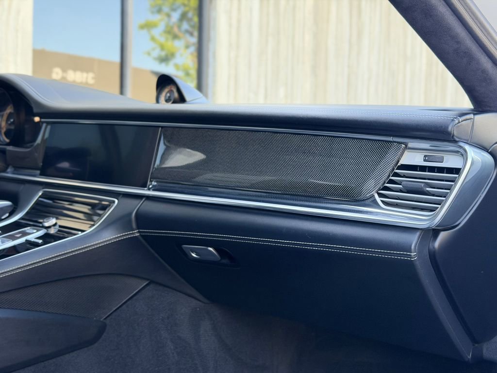 Used 2022 Porsche Panamera Turbo S image 33