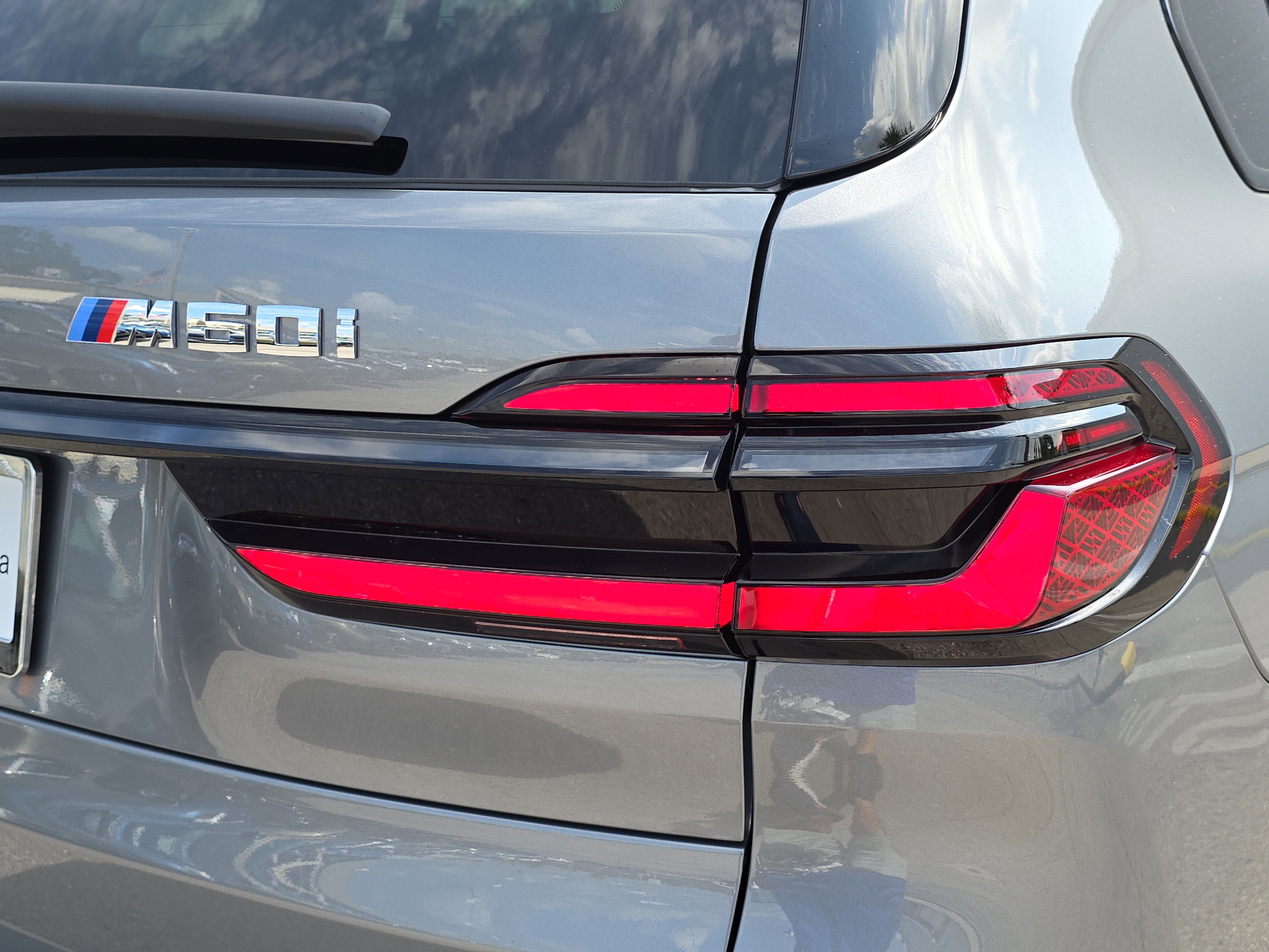 New 2026 BMW X7 M60i image 8