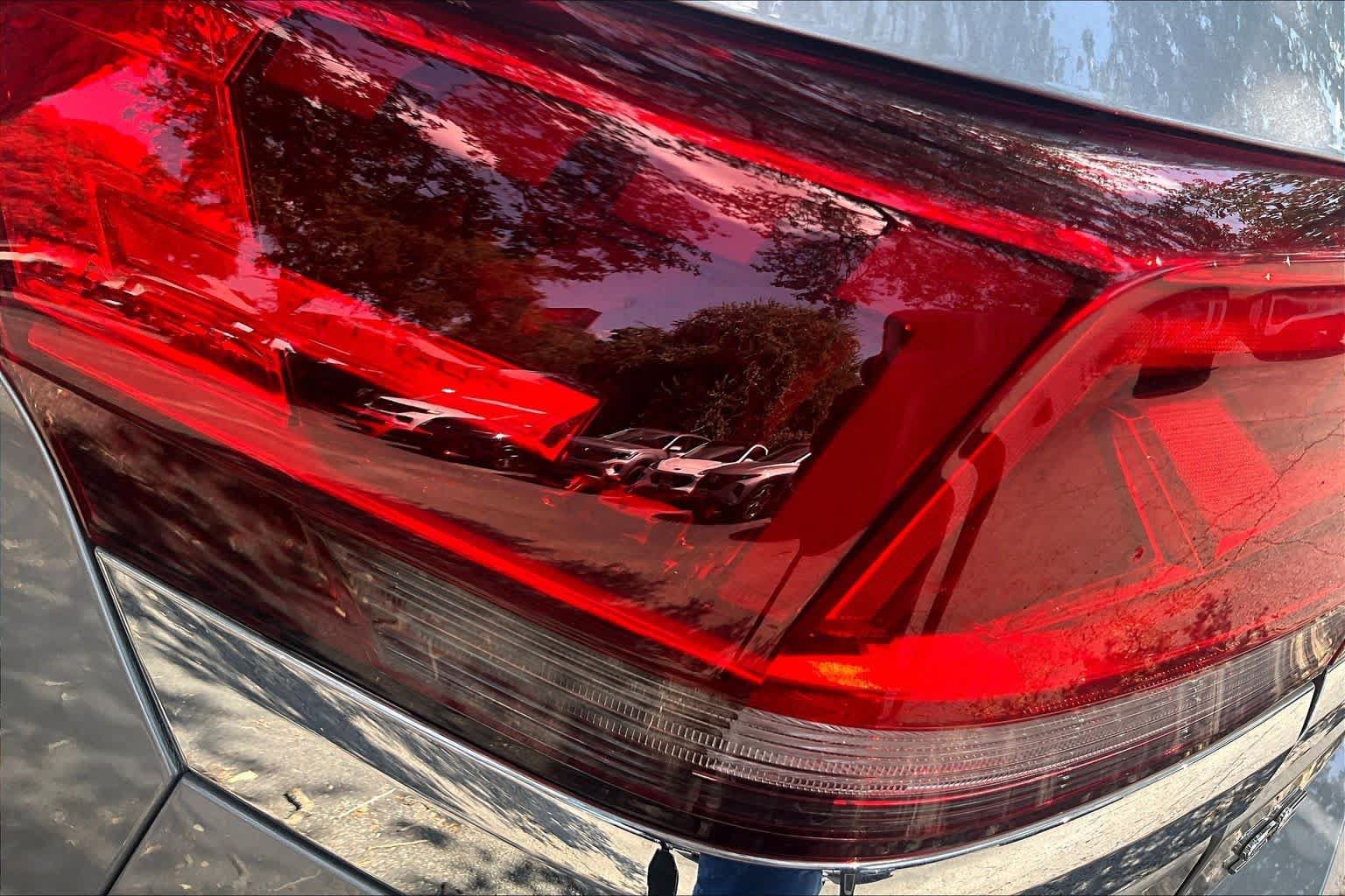 Used 2024 Volkswagen Atlas SE FWD image 29