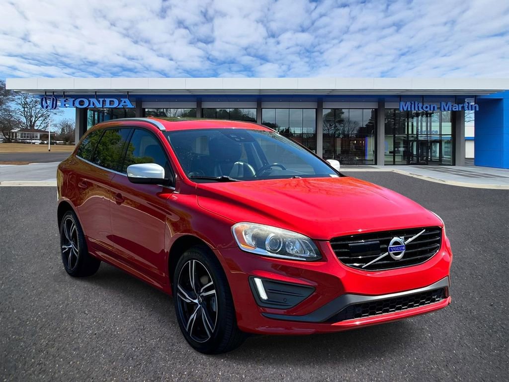 Used 2017 Volvo XC60 T6 R-Design w/ Climate Package image 1