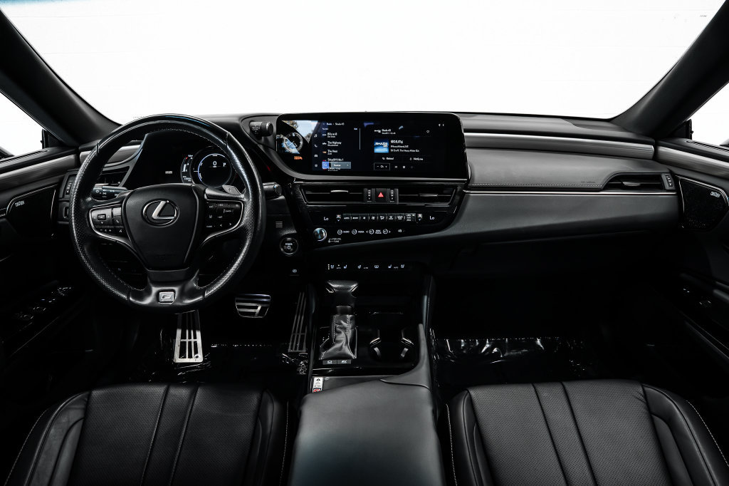 Used 2024 Lexus ES 300h F Sport w/ Accessory Package (Z2) FWD image 19