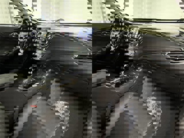 Certified 2024 Chevrolet Malibu LT image 28