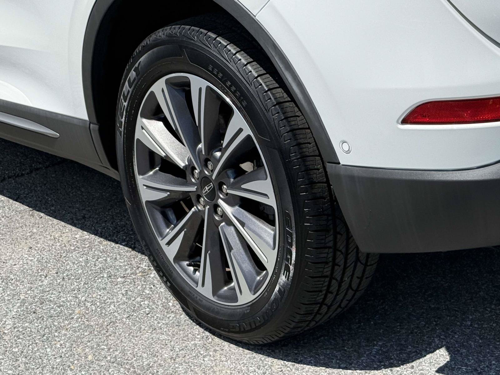 Used 2022 Lincoln Corsair Reserve w/ Equipment Group 201A AWD/4WD image 32