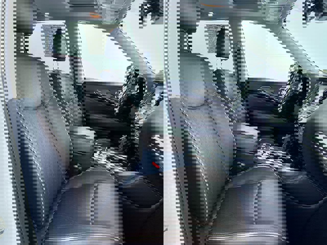 Used 2020 INFINITI QX60 Luxe w/ Essential Package FWD image 28