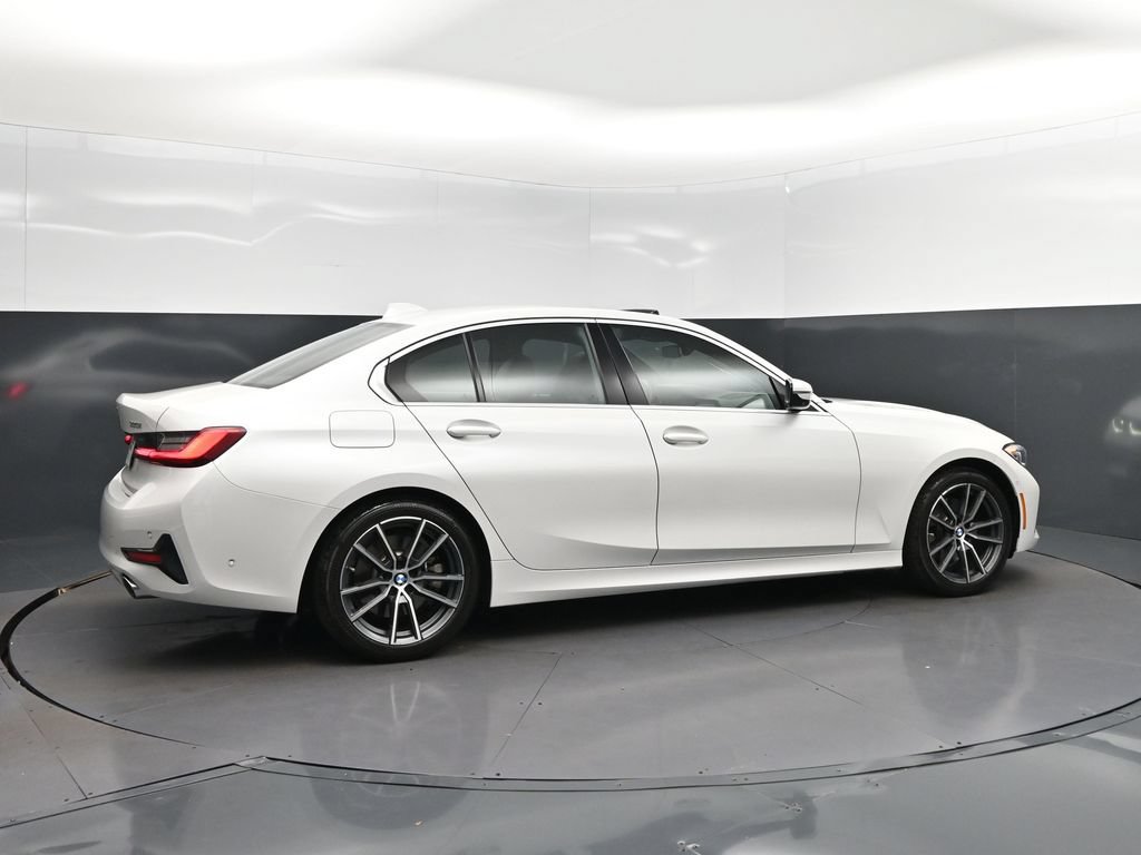 Used 2020 BMW 330i Sedan w/ Executive Package RWD image 8