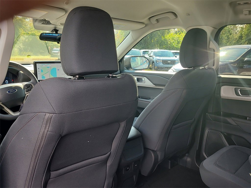 Certified 2025 Ford Explorer Active image 10