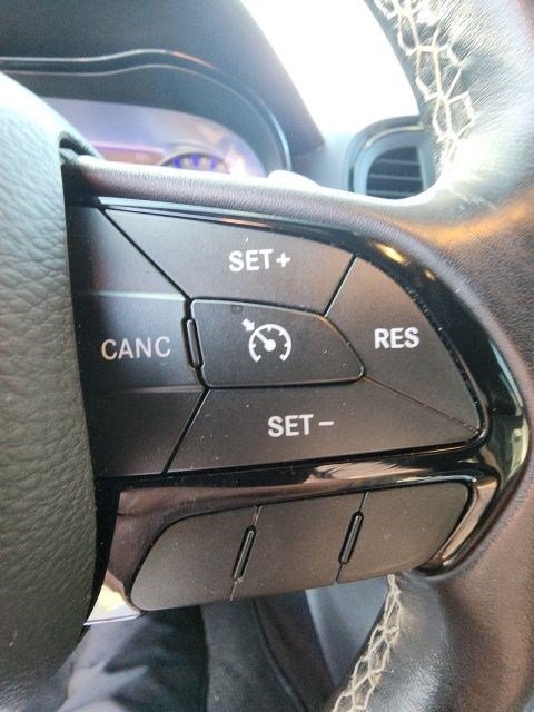 Used 2015 Chrysler 300 S RWD image 27