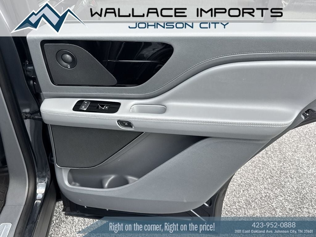Used 2021 Lincoln Aviator Reserve w/ Equipment Group 201A AWD/4WD image 40