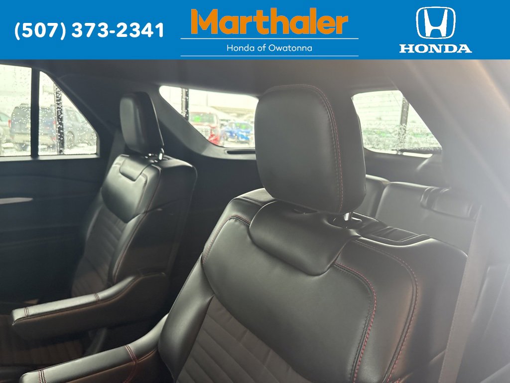 Used 2025 Ford Explorer ST-Line image 12