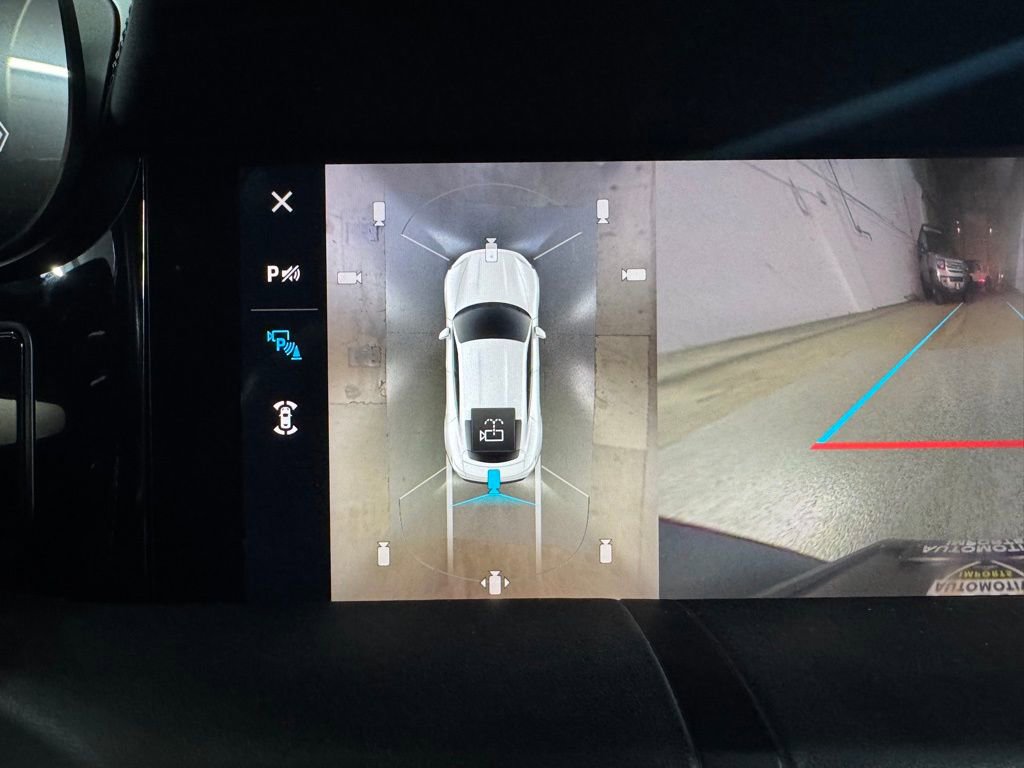 Used 2020 Porsche Taycan Turbo S image 39