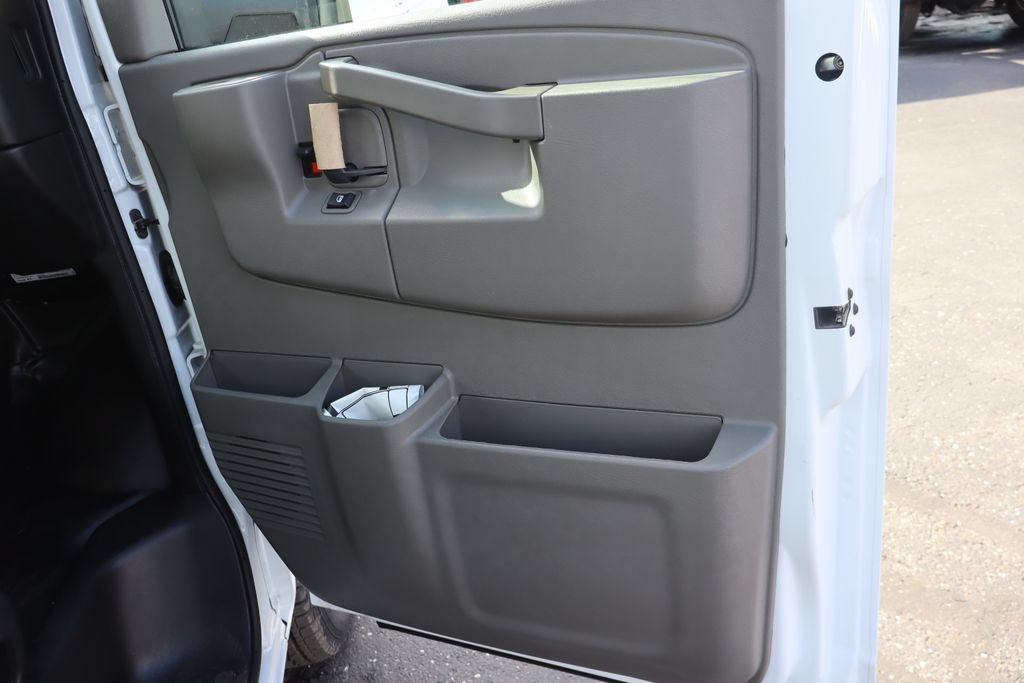 New 2026 Chevrolet Express 3500 w/ Power Convenience Package RWD image 17