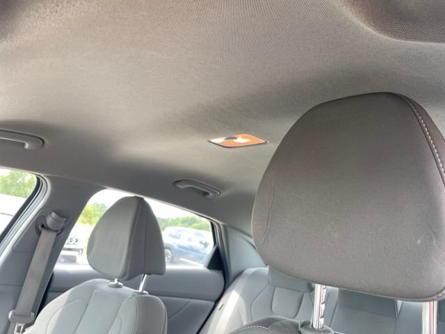 Used 2024 Hyundai Elantra SEL FWD image 27