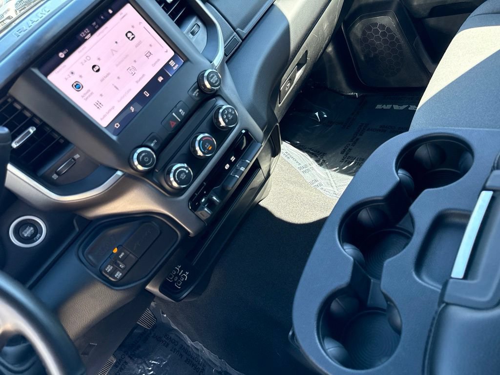 Used 2024 RAM 2500 Big Horn AWD/4WD image 85