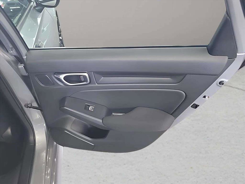 Used 2023 Honda Civic Sport image 24