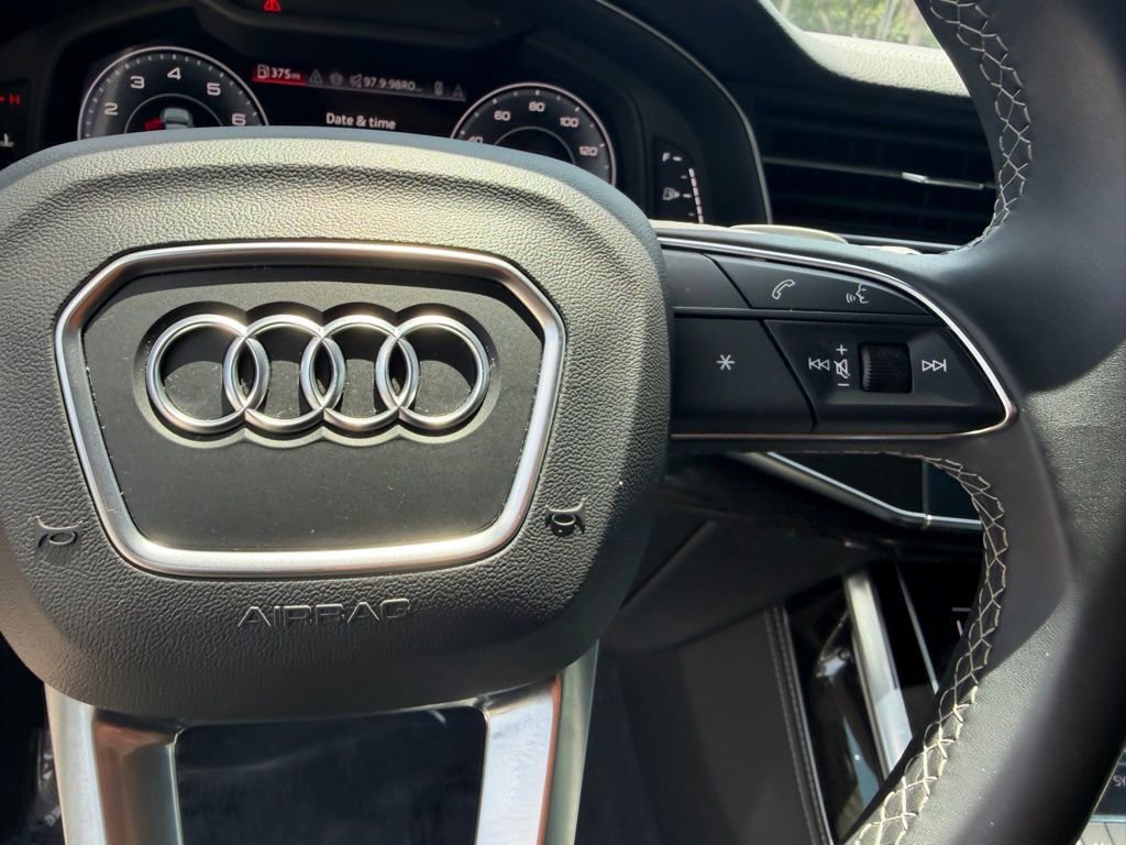 Used 2025 Audi Q7 3.0T Premium Plus AWD/4WD image 19