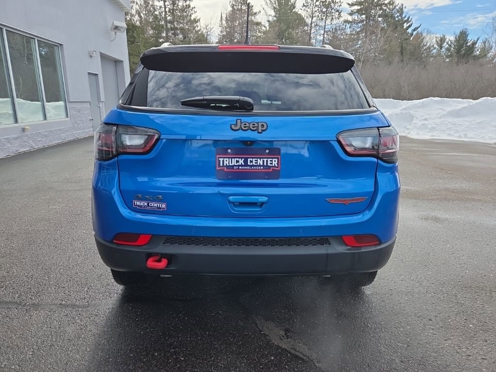 Used 2024 Jeep Compass Trailhawk w/ Trailhawk Elite Group image 4