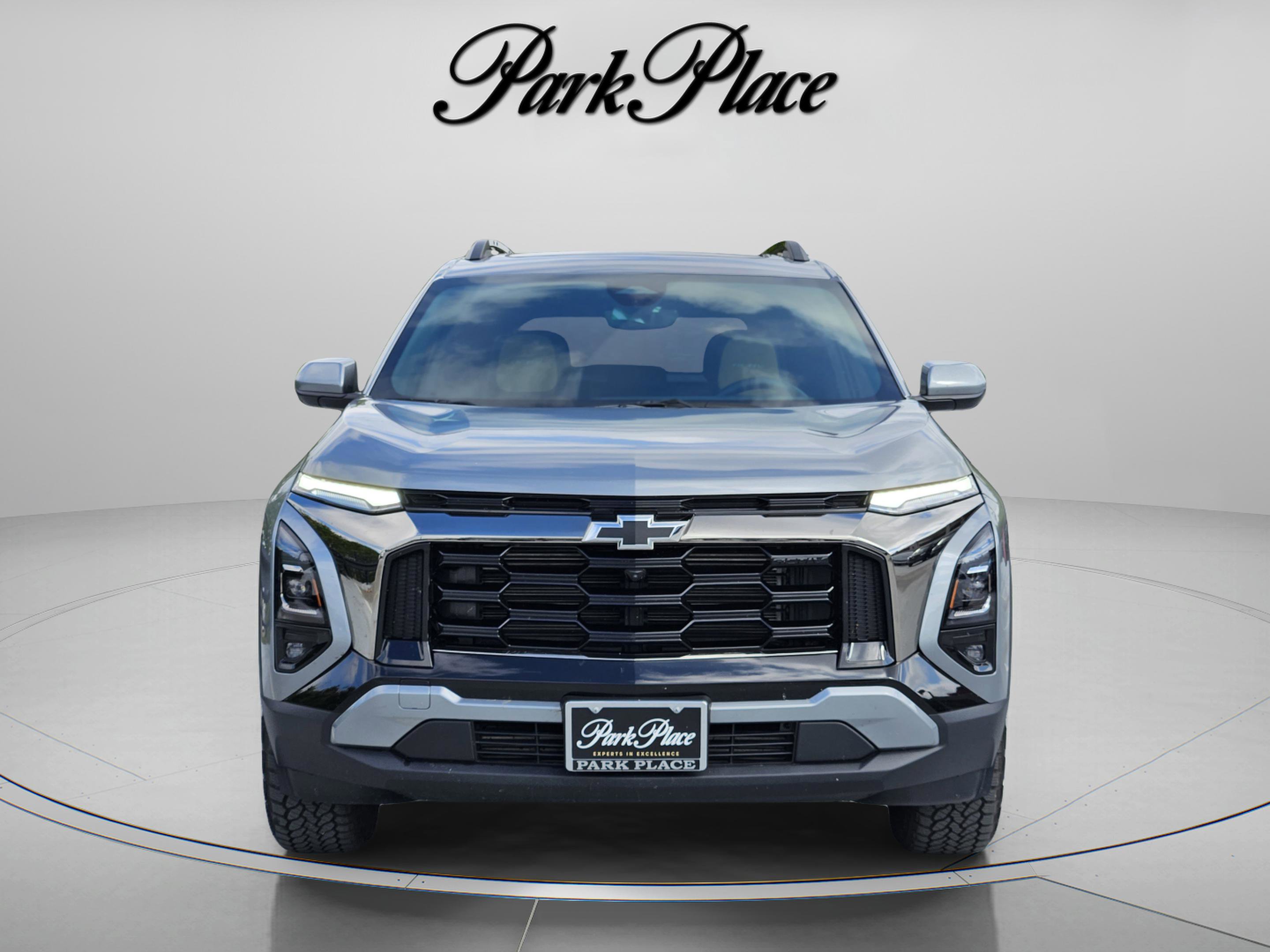 Used 2026 Chevrolet Equinox ACTIV w/ Convenience Package III FWD image 9