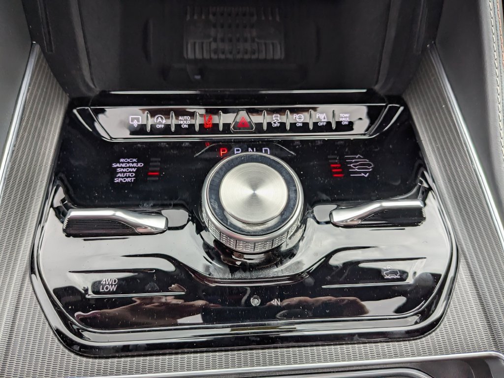 New 2027 Jeep Grand Wagoneer L Summit AWD/4WD image 26