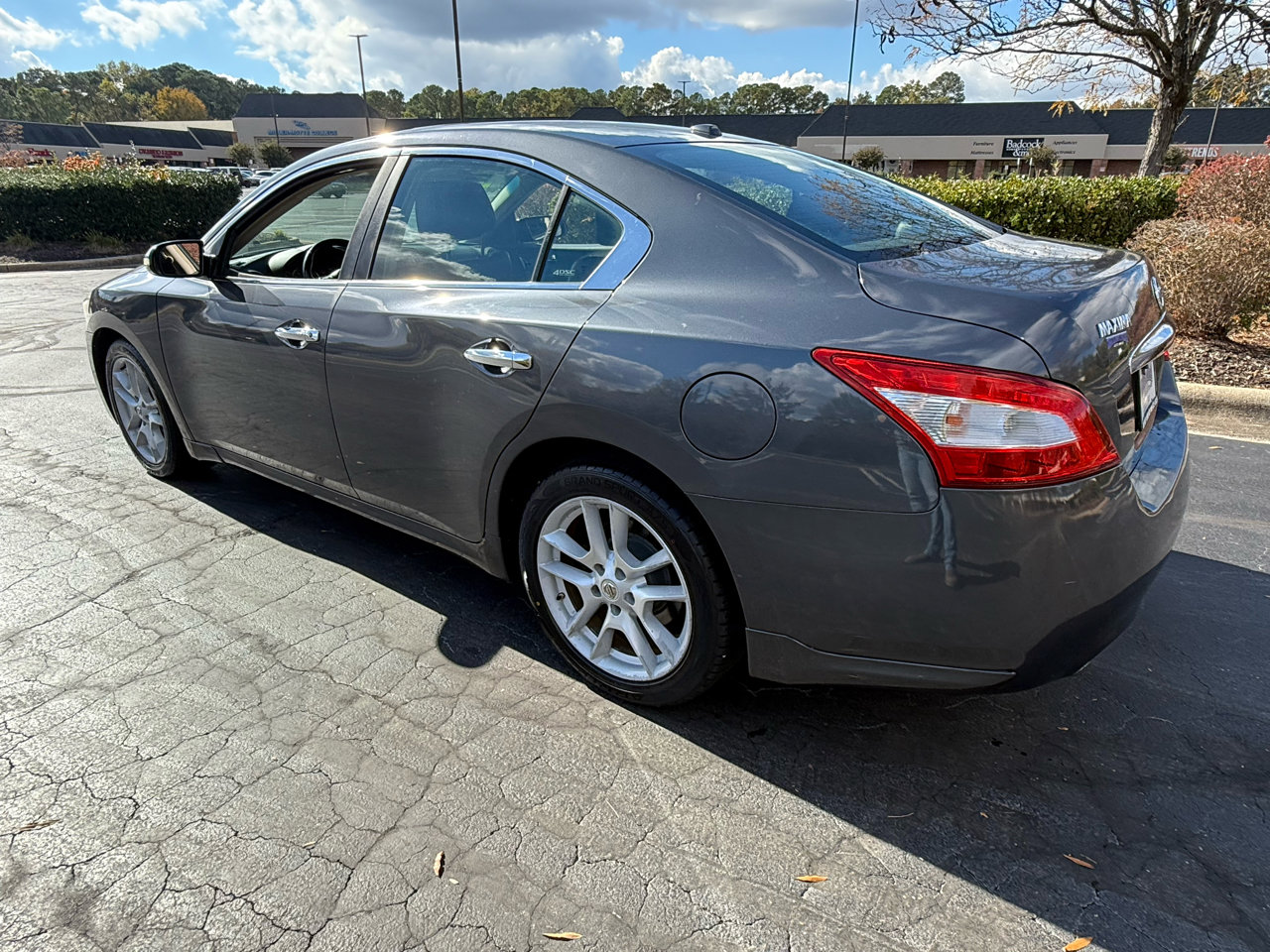 Used 2010 Nissan Maxima 3.5 SV w/ Monitor Pkg image 7