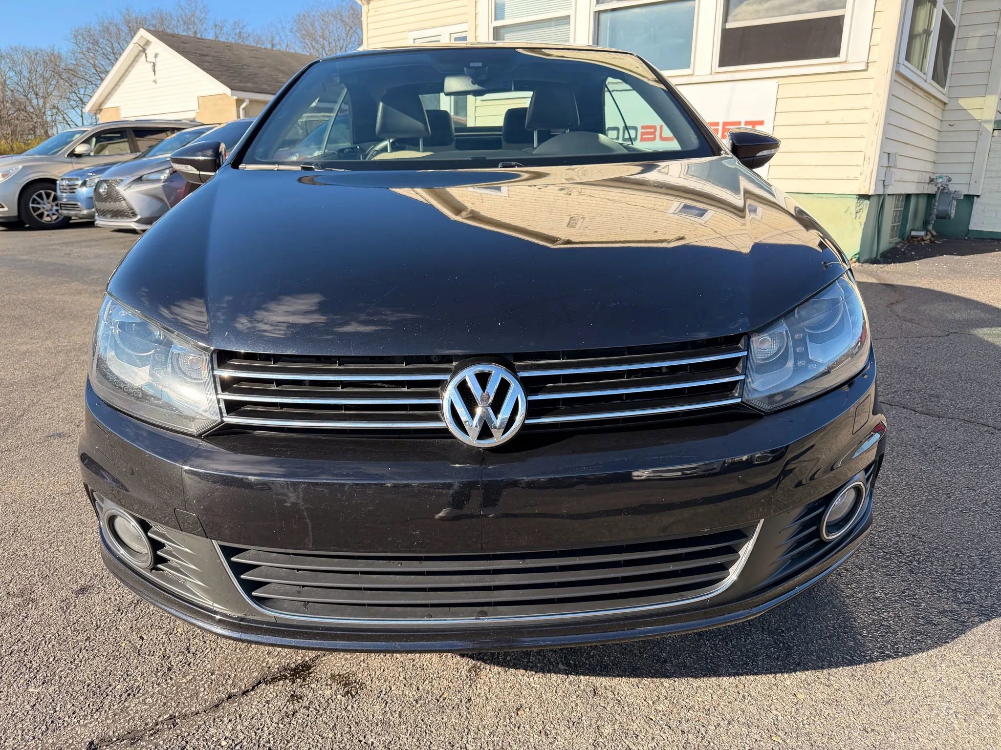 Used 2015 Volkswagen Eos Final Edition image 8