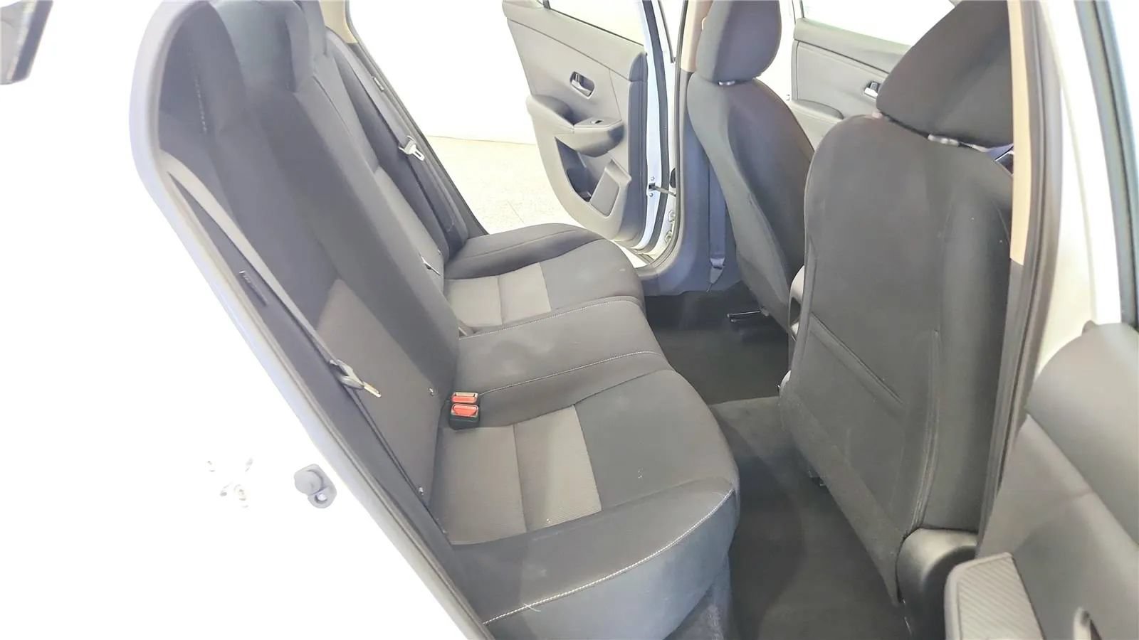 Used 2024 Nissan Sentra SV FWD image 37