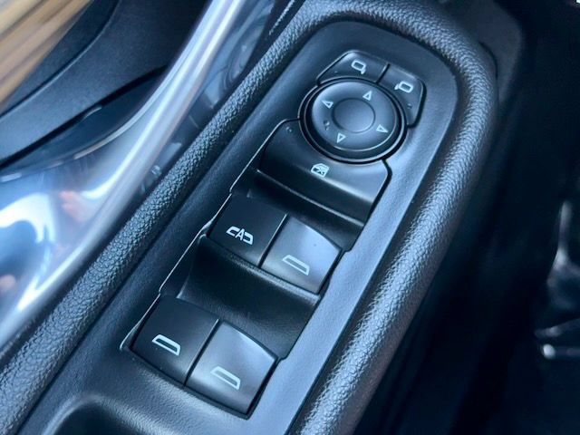 Used 2021 GMC Terrain SLE w/ Driver Convenience Package FWD image 25