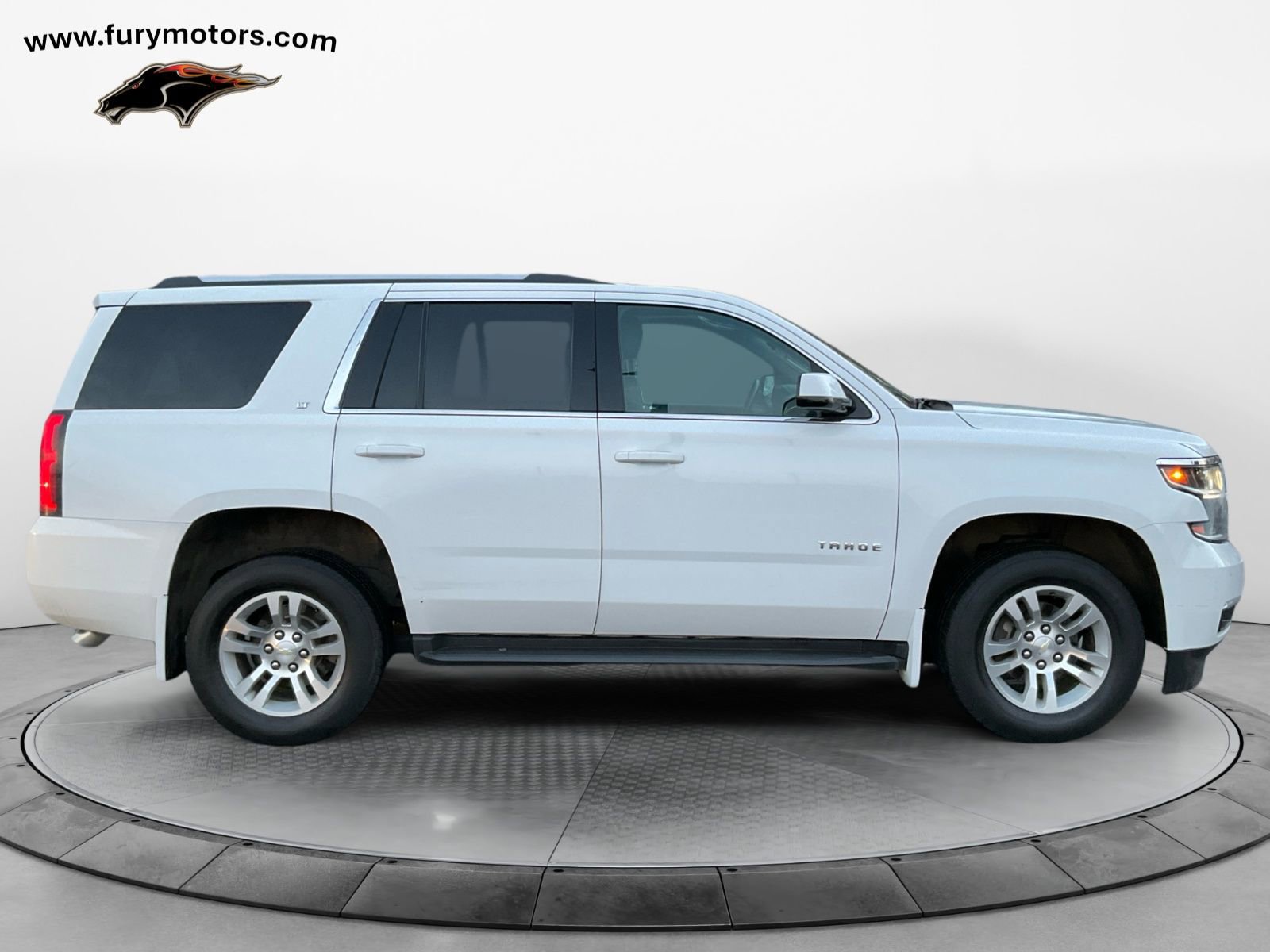 Used 2017 Chevrolet Tahoe LT image 2