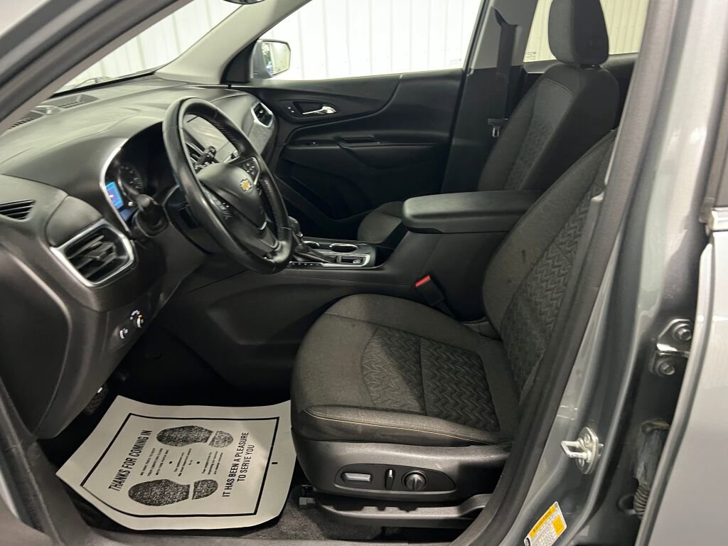 Used 2023 Chevrolet Equinox LT image 5