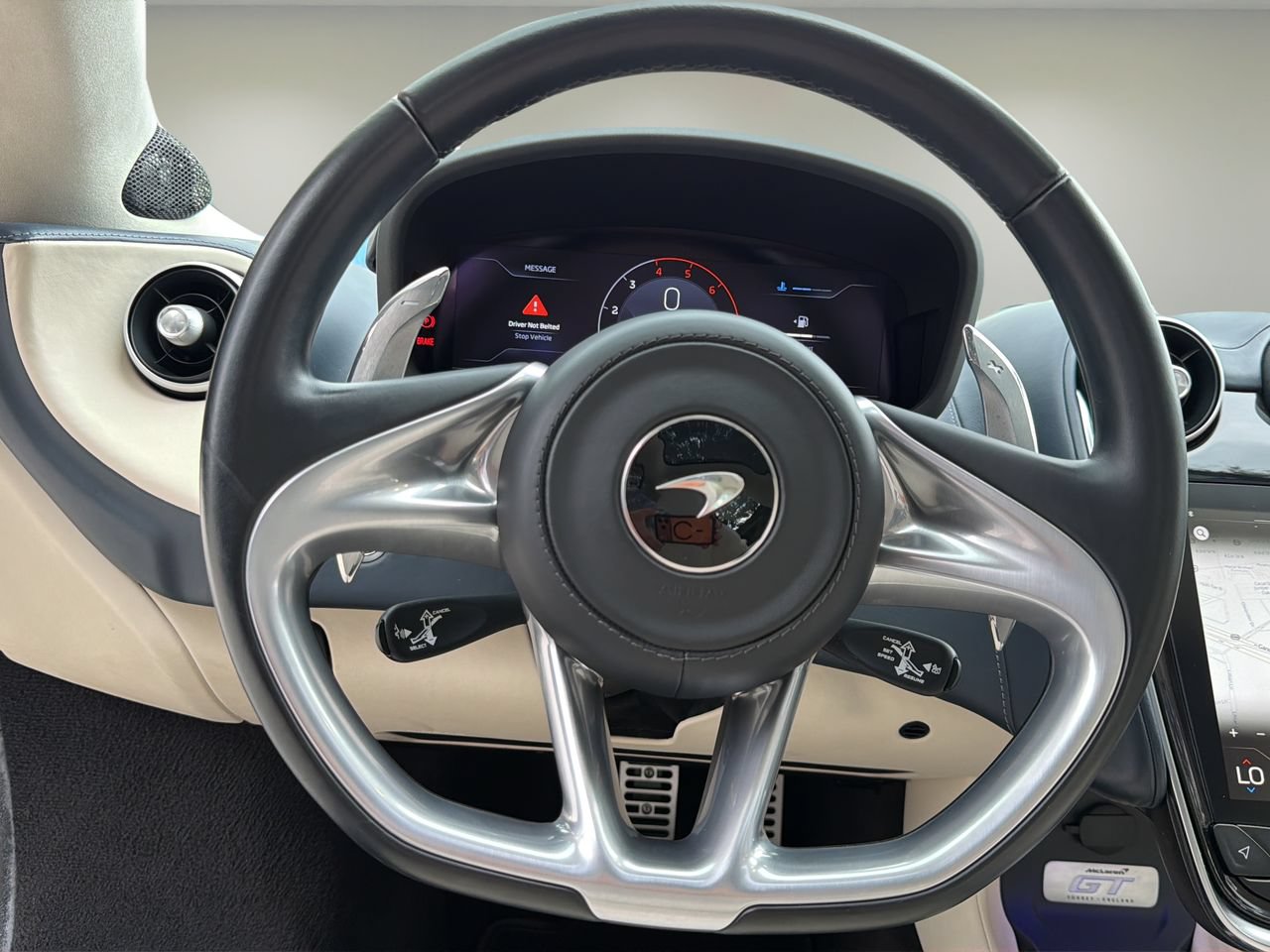 Used 2023 McLaren GT RWD image 17