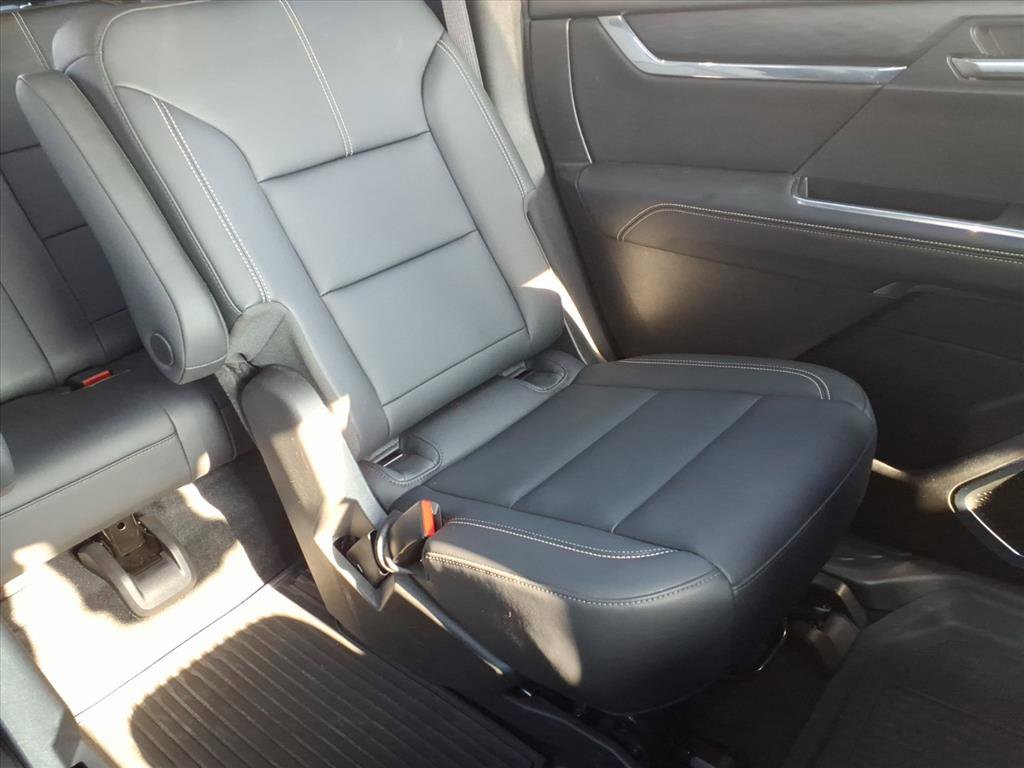 Used 2024 GMC Acadia Elevation w/ Luxury Package image 24