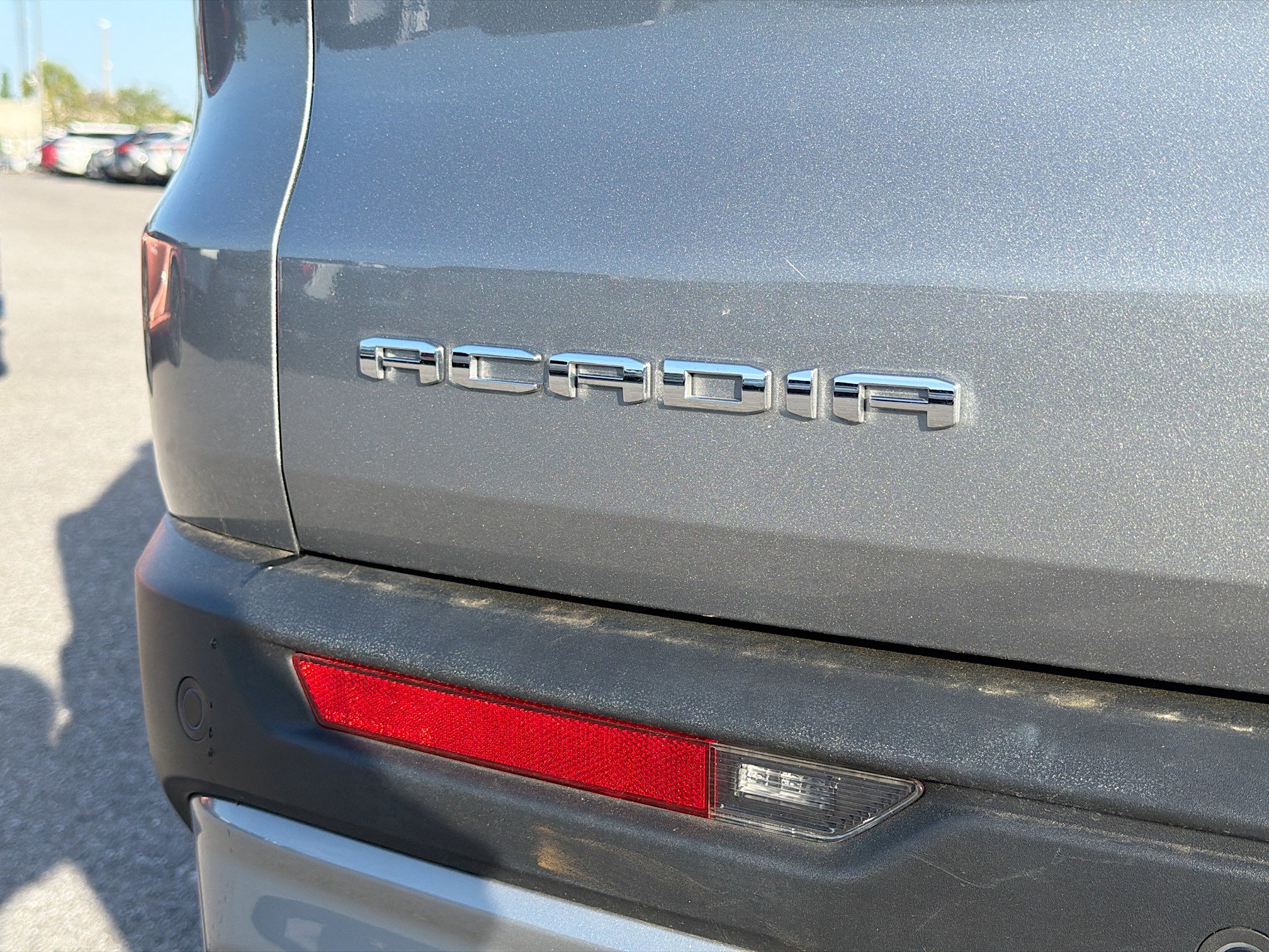 Used 2025 GMC Acadia Elevation FWD image 11