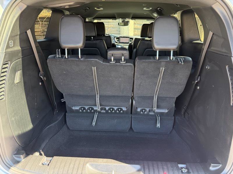 Used 2026 Chrysler Pacifica Select FWD image 31