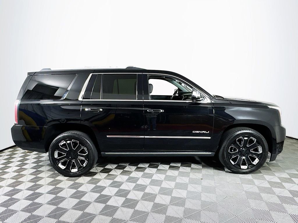Used 2019 GMC Yukon Denali w/ Denali Ultimate Black Edition AWD/4WD image 30