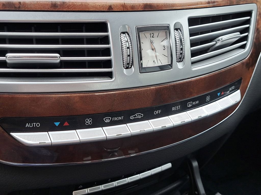Used 2007 Mercedes-Benz S 550 image 24