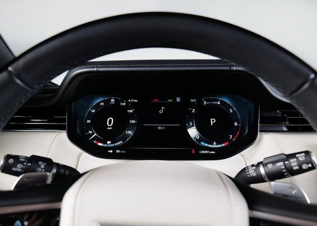 Used 2023 Land Rover Range Rover SE image 22