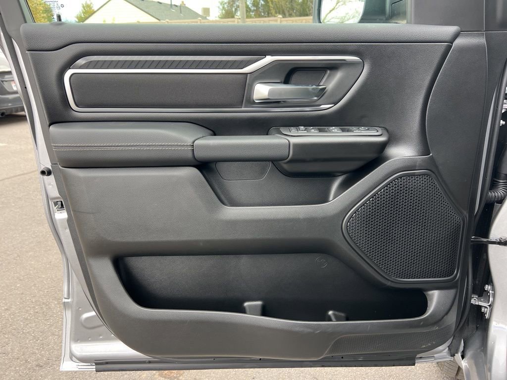 New 2026 RAM 1500 Big Horn w/ Night Edition image 9