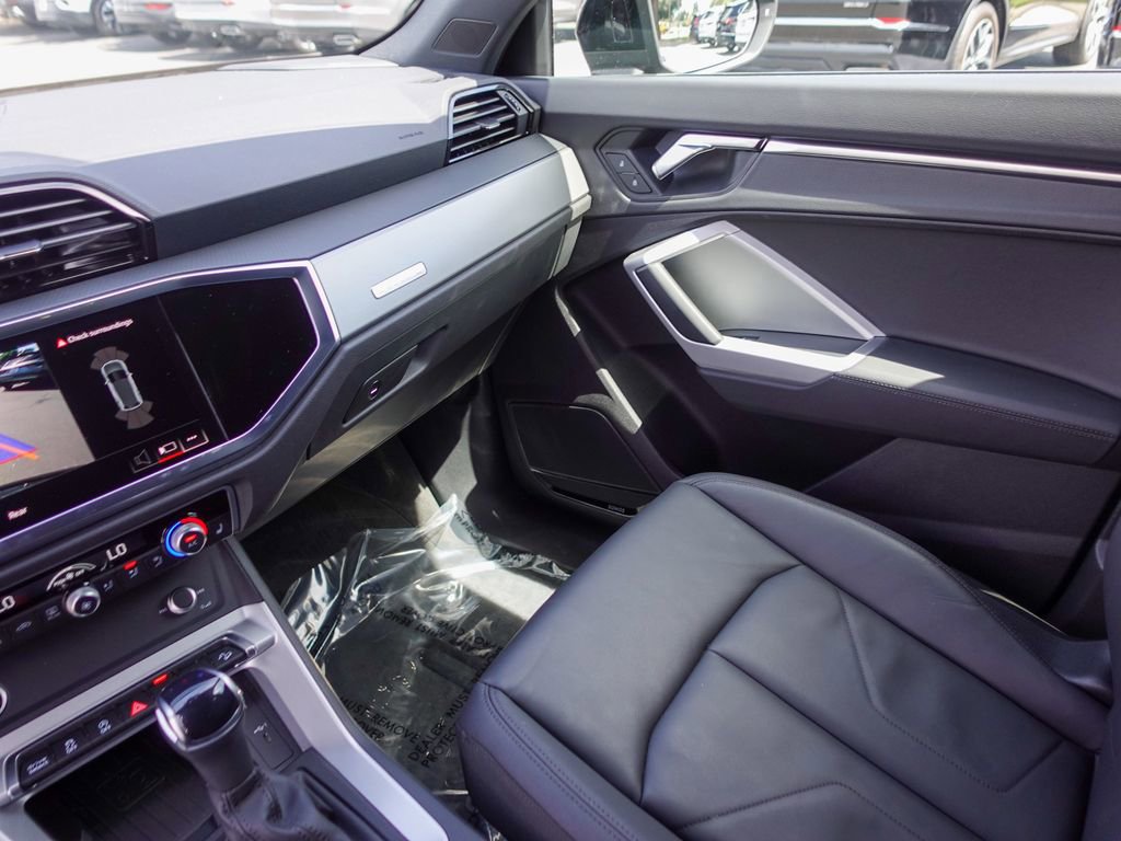 Used 2025 Audi Q3 2.0T Premium w/ Convenience Plus Package image 20