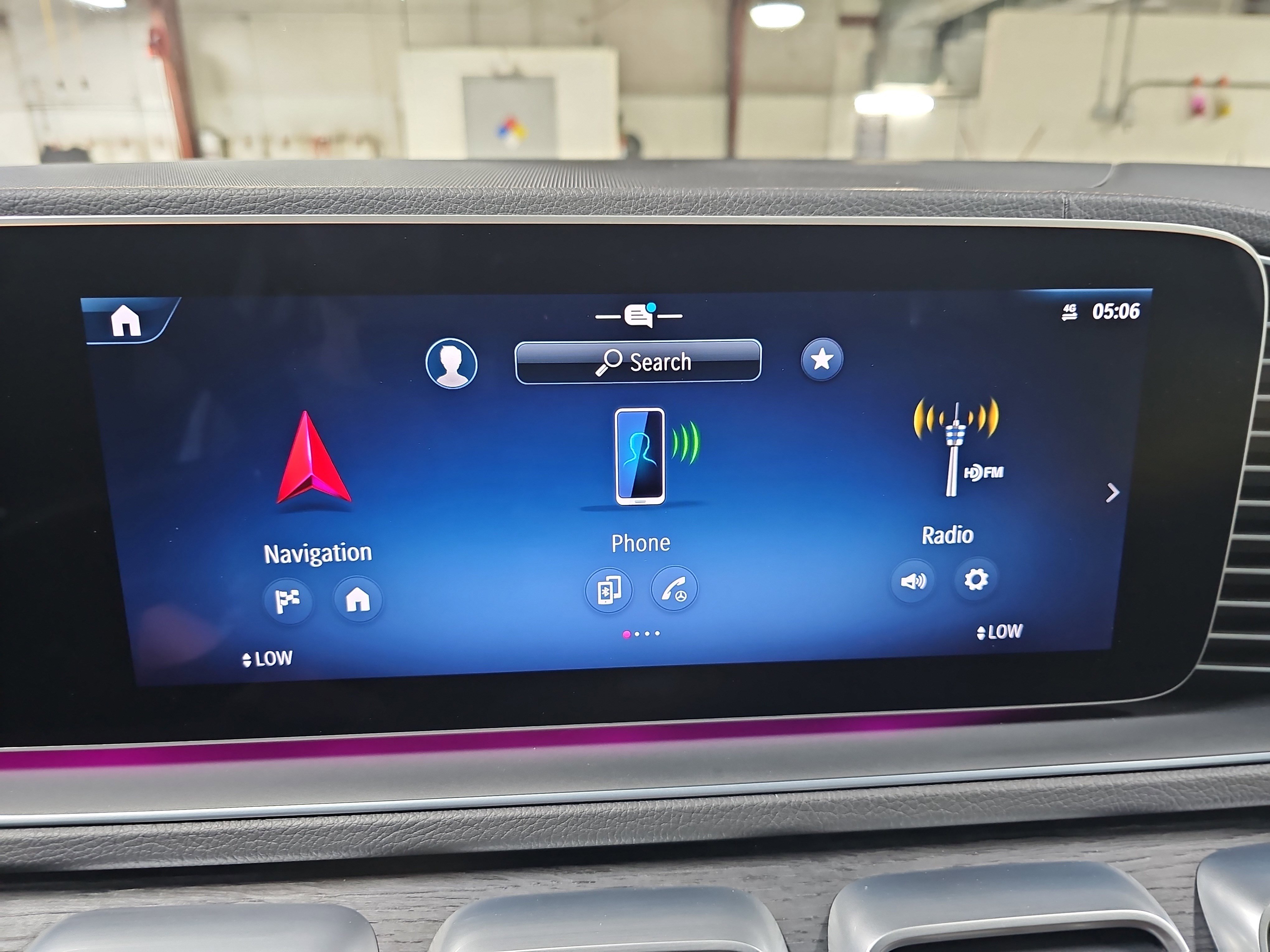 Used 2024 Mercedes-Benz GLS 450 4MATIC image 25